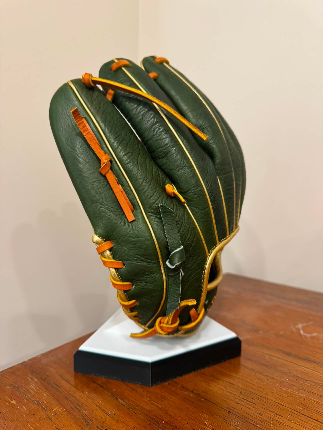 FIVE 5th Anniversary Dinosaur Limited Edition Baseball Glove 11.5" RHT Made in Japan