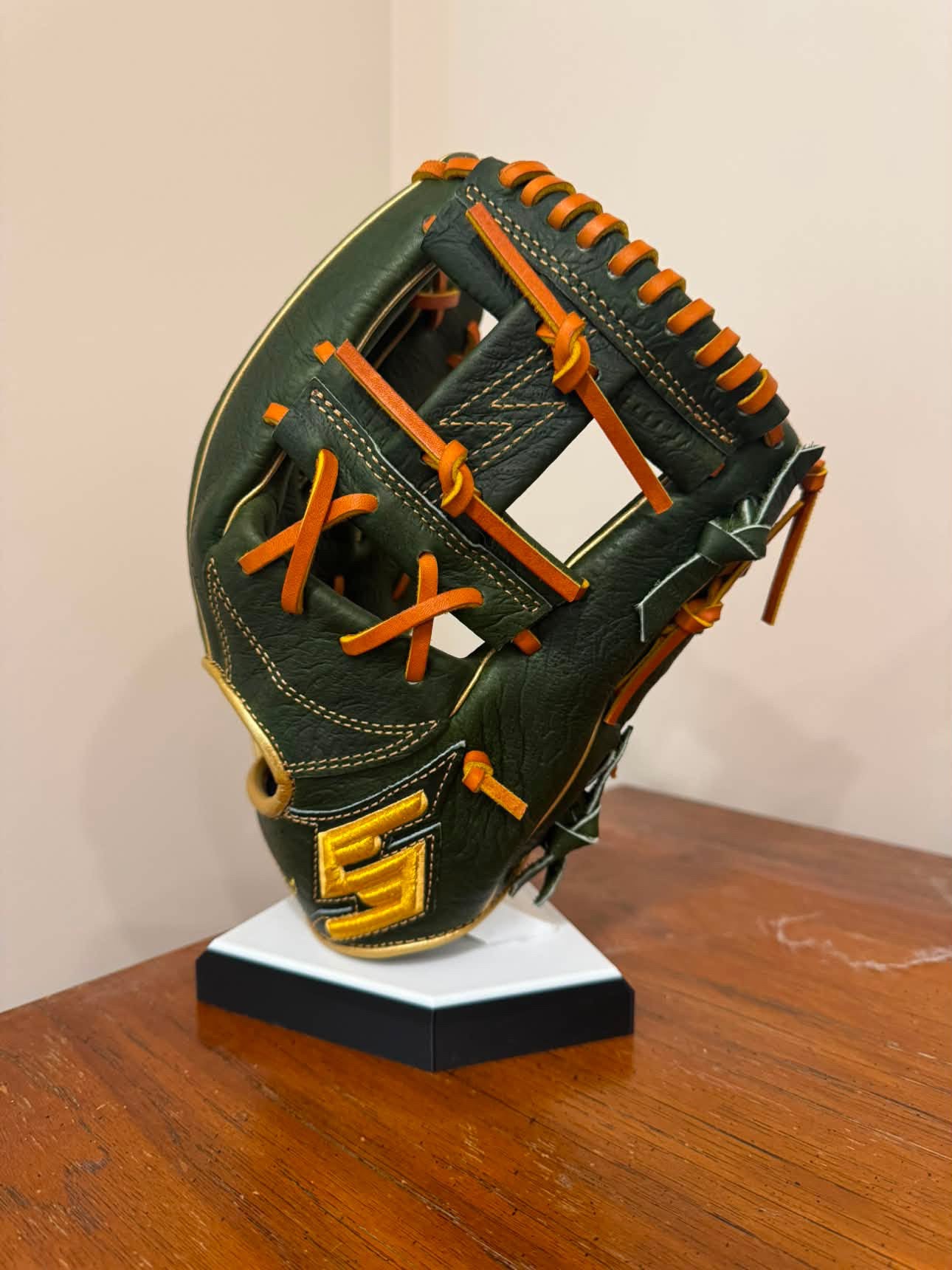 FIVE 5th Anniversary Dinosaur Limited Edition Baseball Glove 11.5" RHT Made in Japan
